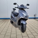 ABVERKAUF - Angry Hawk Futura 80 kmh 4000 Watt 2 Lithium Akkus Elektroroller 125er Klasse